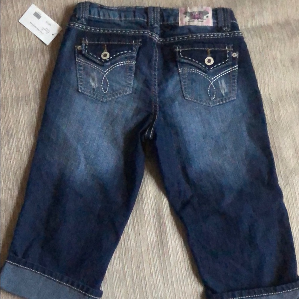 YMI capris - Picture 2 of 5